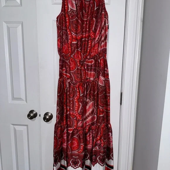 Ralph Lauren NWTs Red Paisley Maxi Dress. 👗 ❤️ - Picture 9 of 9